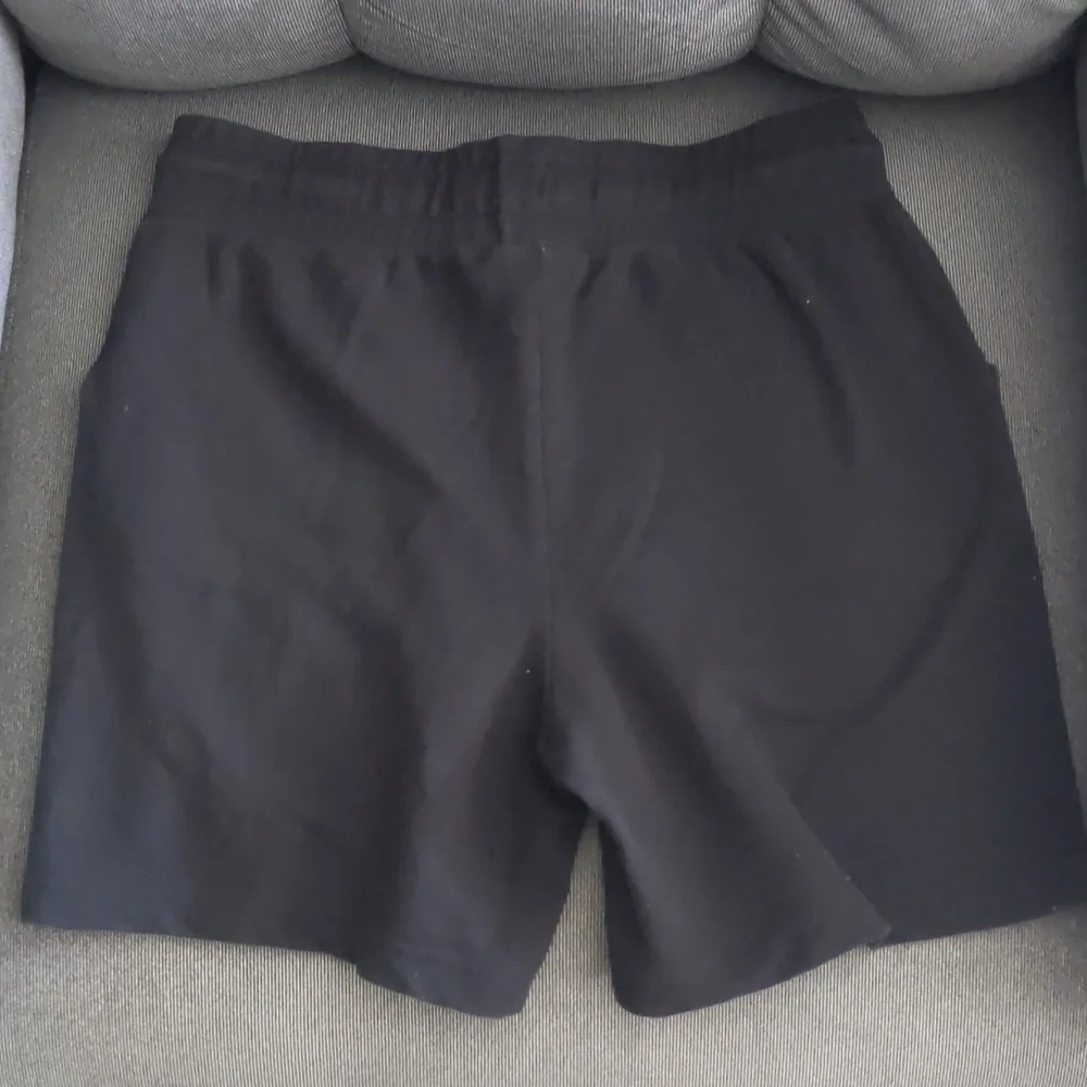 Boy's Cat & Jack Black shorts size XL